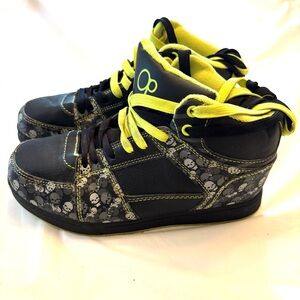 OP Sneakers Black Neon Green with Skulls Youth SZ 5 WORN 1X